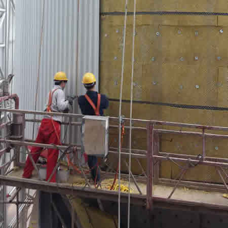 盛世金鼎外墻巖棉板施工現(xiàn)場